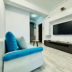 Joy Mangalia 5 *