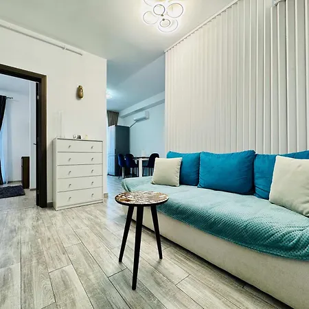 Joy Mangalia 5 Apartment