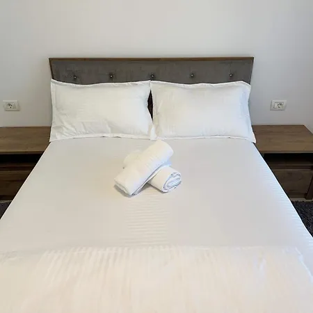 Joy Mangalia 5 Apartment *