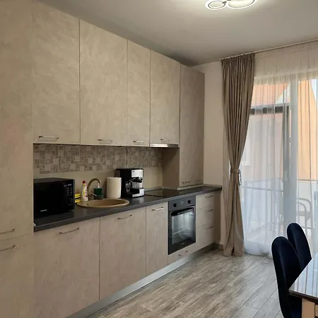 Joy Mangalia 5 Apartment