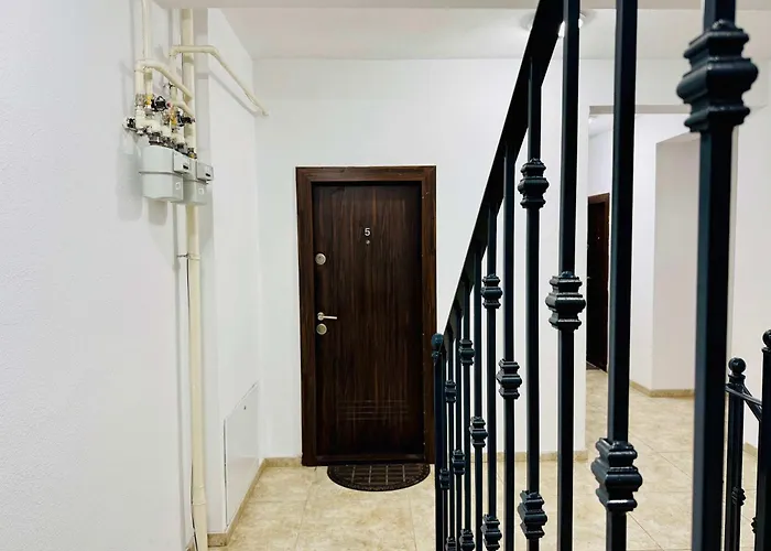 Joy Mangalia 5 Apartment